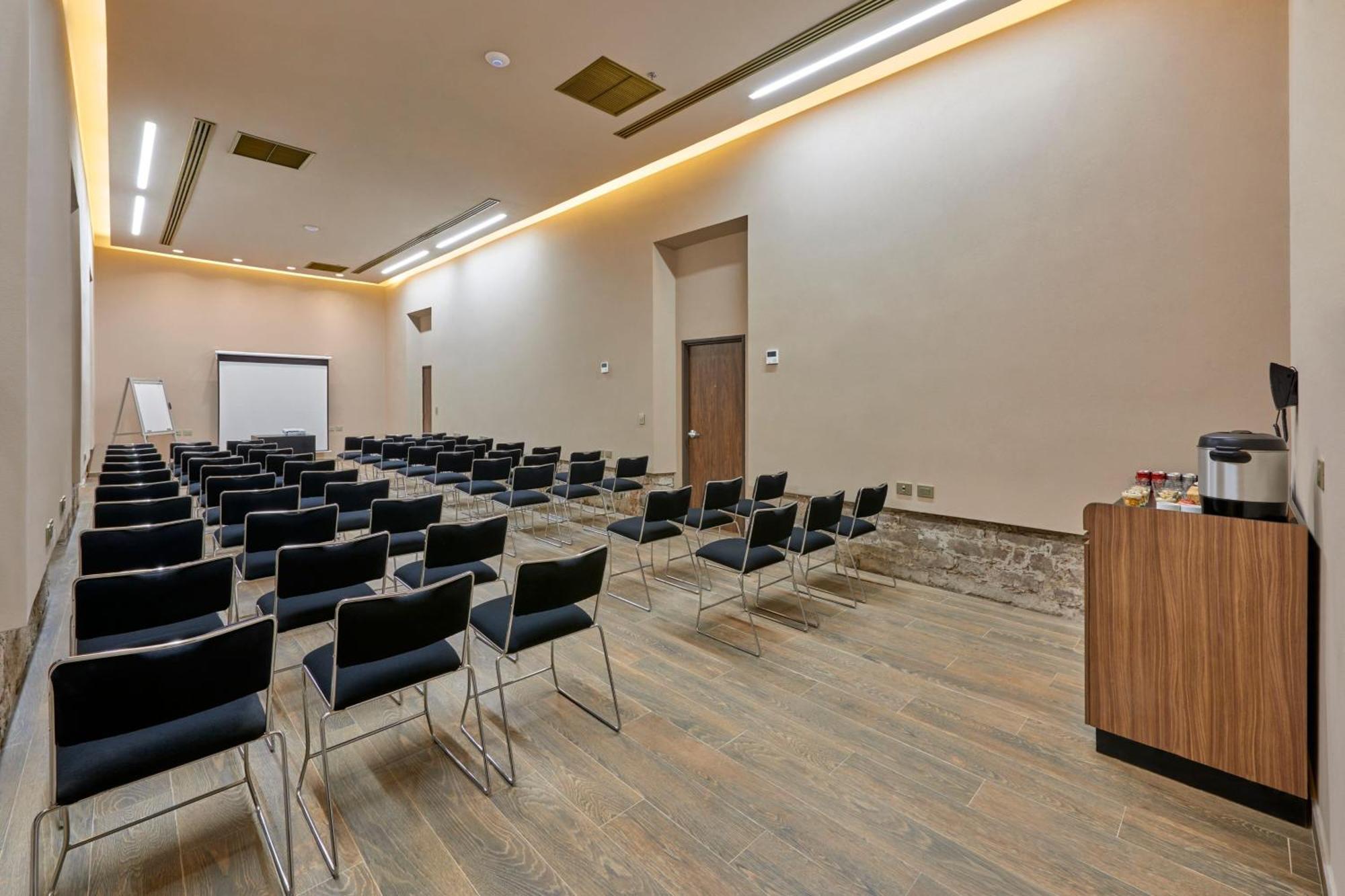 City Centro By Marriott San Luis Potosí Екстериор снимка